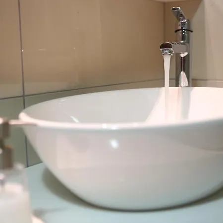 Reyhan 3* قرابورون