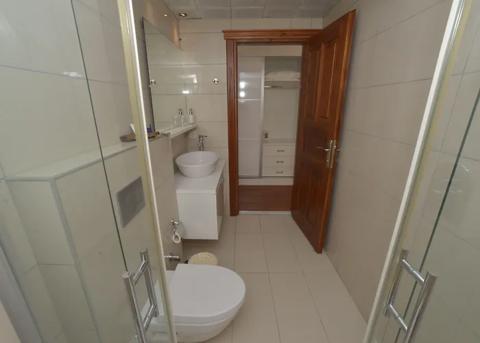 Reyhan Karaburun (Izmir)