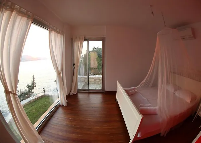 Reyhan Bed & Breakfast 3*